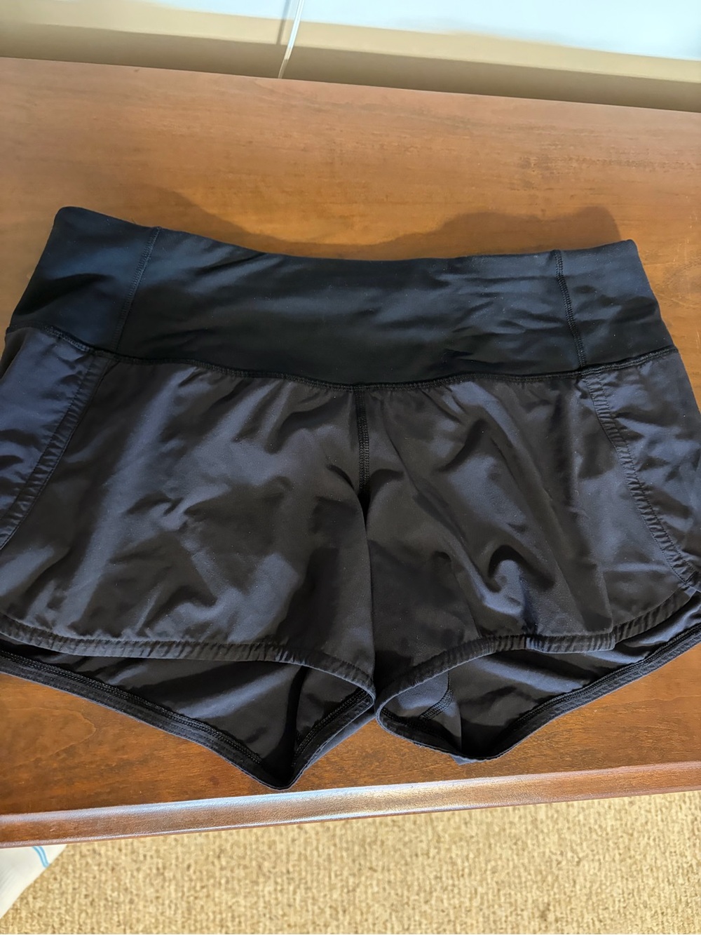 Lululemon run times II 4in shorts